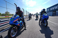 donington-no-limits-trackday;donington-park-photographs;donington-trackday-photographs;no-limits-trackdays;peter-wileman-photography;trackday-digital-images;trackday-photos